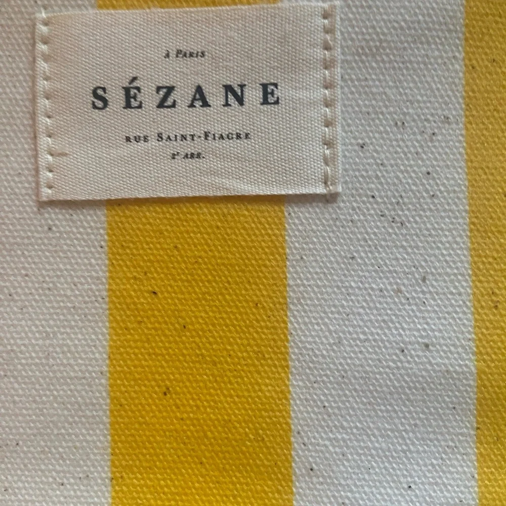 NWOT Sezane Pouch - Picture 2 of 4